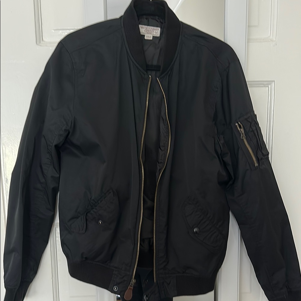Wallace and Barn’s Men’s Black Bomber Jacket